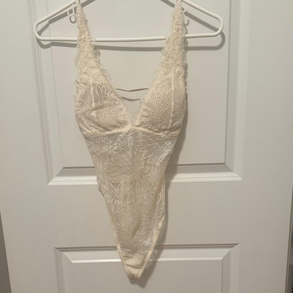Abercrombie & Fitch Cream Lace Bodysuit